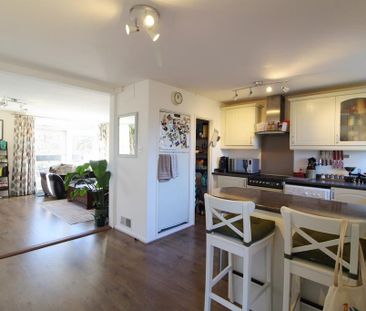 3 bedroom maisonette to rent - Photo 5