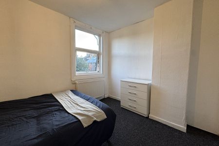 Cambridge Street - Photo 2