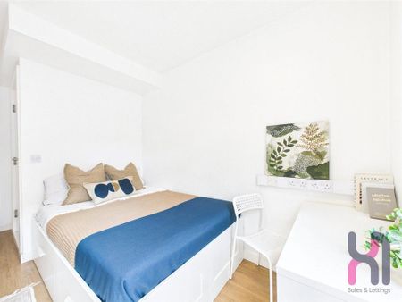 5 bedroom flat to rent - Photo 3