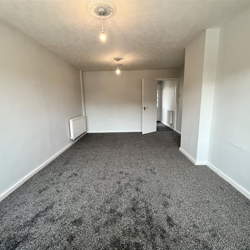 2 Bedroom Flat To Let - Photo 1