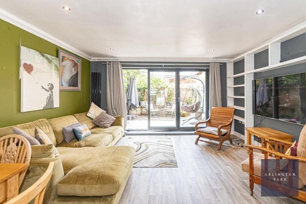 3 bedroom terraced house to rent - Photo 1