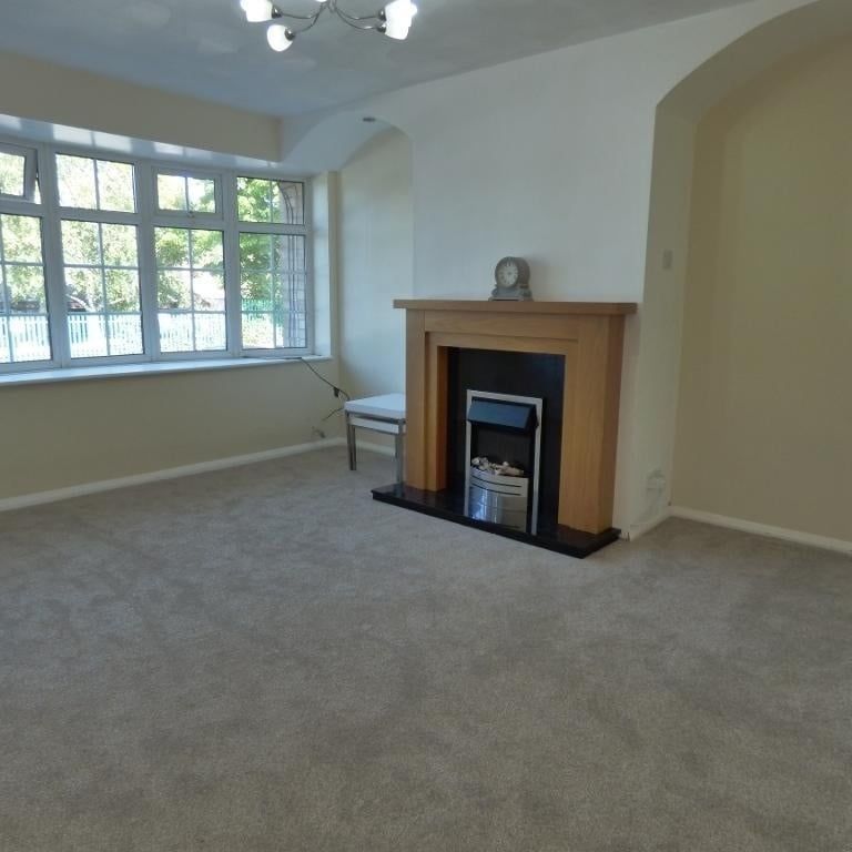 3 Bed Detached House, Oliver Road, B16 - Photo 1