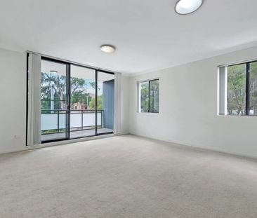 2 Bed 2 Bath 1 Car Apartment for Rent - Photo 2