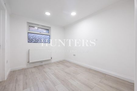 2 bedroom Flat To Let - Photo 2
