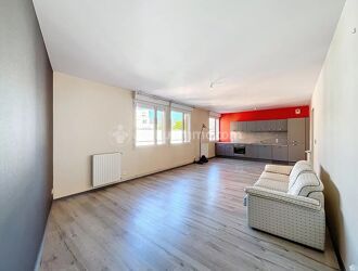 Location Appartement 4 pièces 63 m2 à Clermont-Ferrand - Photo 5