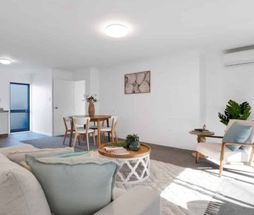 Low Maintenance 3 Bedroom Unit - Photo 1
