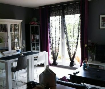 Location Appartement 4 pièces 64m² - Photo 3