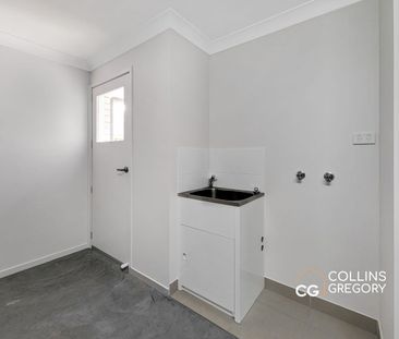 Four-Bedroom Home - Your Private Oasis in Deebing Heights Awaits - Photo 6