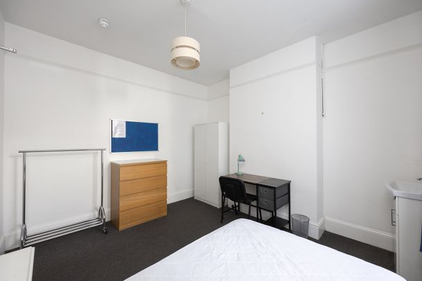 5 Bed Terraced House, Upper Lewes Road, BN2 - Photo 1