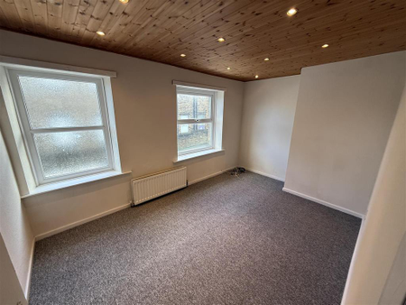 3 bedroom house to rent - Photo 2