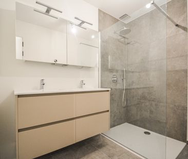 Gunstig gelegen appartement met twee slaapkamers in centrum Rumbeke - Photo 3