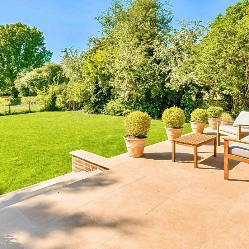 5 bedroom detached house to rent - Photo 1