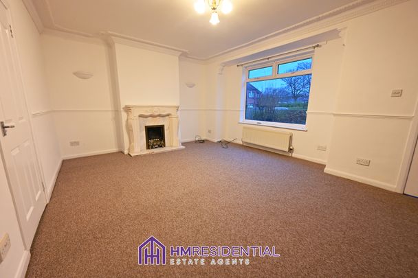 3 bedroom Semi Detached for rent on Fenham Hall Drive, Fenham, Newcastle Upon Tyne, NE4 9XE Available 01/12/2025 - Photo 1