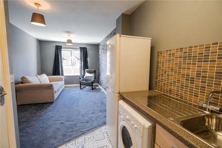 2 bedroom apartment to rent - Photo 3