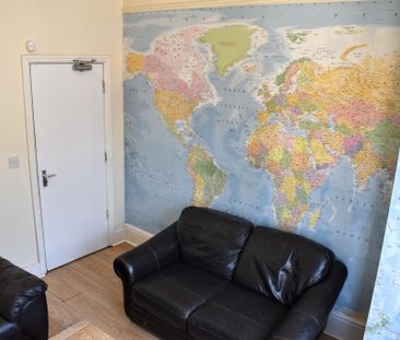 9 bedroom terraced house to rent - Photo 2