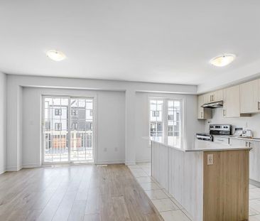 For Lease - 20 Silo Mews, Barrie, Ontario - Photo 4