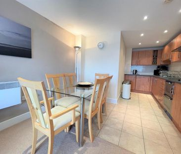 3 bedroom apartment to rent - Photo 6