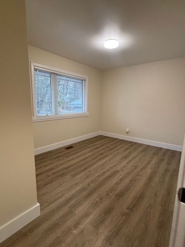 For Lease - 56 William Street, Orangeville, Ontario - Photo 2