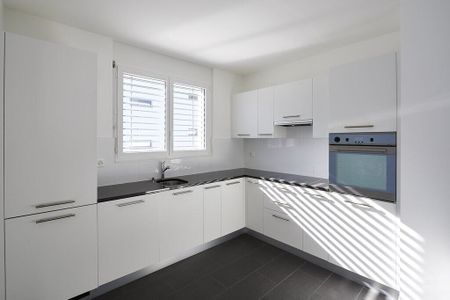 Luminoso 4.5 locali immerso nel verde - Photo 5