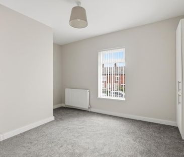 19 Parkgate Gardens, Belfast, BT4 1ES - Photo 3