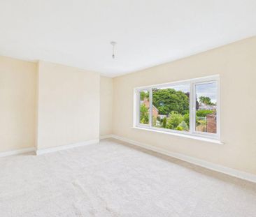 4 bedroom semi-detached house to rent - Photo 6