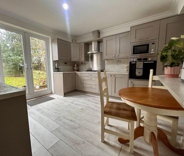 3 bedroom semi-detached house to rent - Photo 5