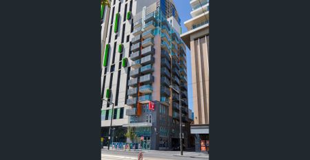 Bright and Freshly Painted Fully Furnished 3 Bedroom Apartment available now! ONLY $305 per week per bedroom! - Photo 5