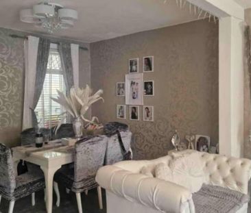 3 bedroom terraced house to rent - Photo 2