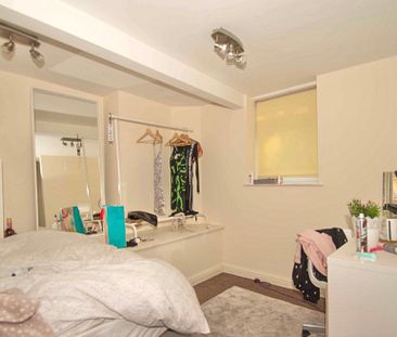 2 Bed - 152A Otley Road, Headingley, Leeds - LS16 5JX - Student - Photo 2