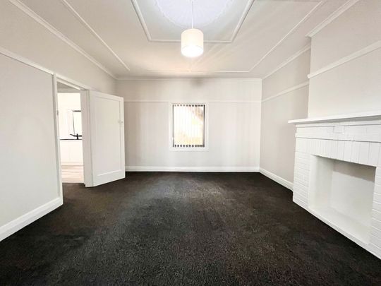 1/93 Wolfe Street, Newcastle - Photo 1