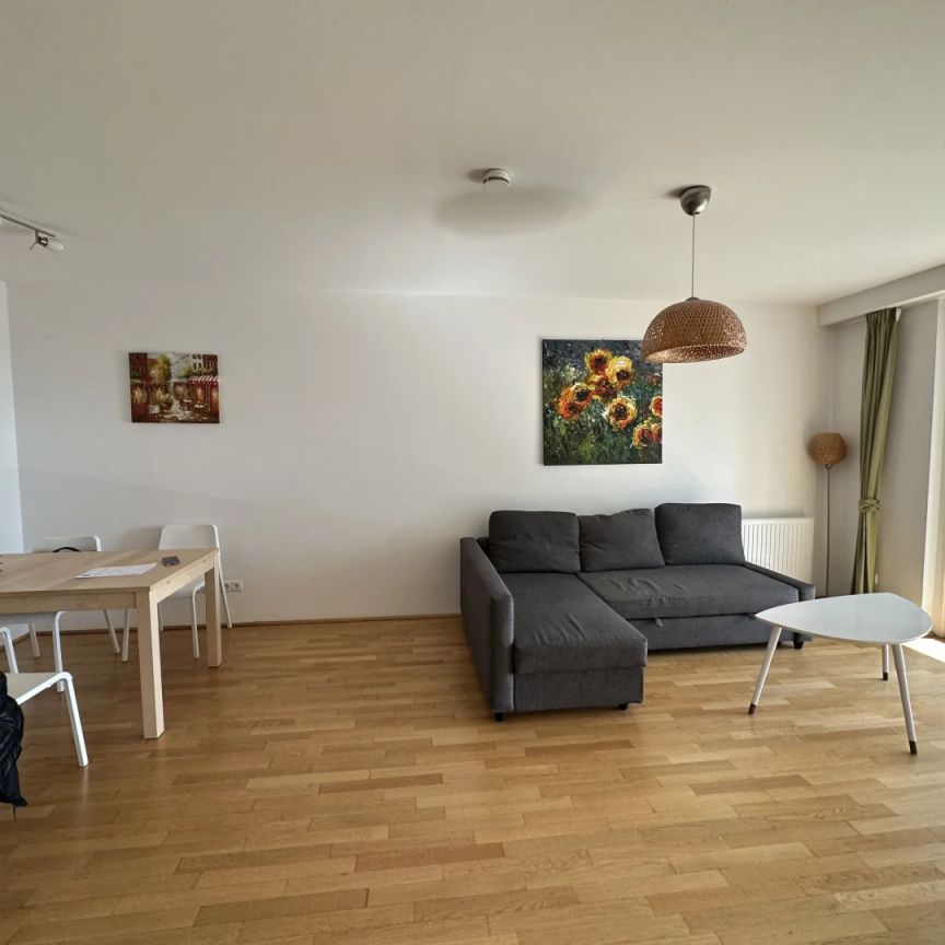 DC-LIVING: Furnished 2-room apartment with loggia (64 m2 total space) ***** available from 01.04.2026 ***** - Photo 1