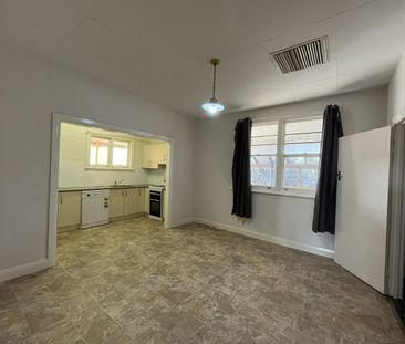 Close to the Hospital - Photo 3