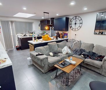 70 Heeley Road Birmingham - Photo 1