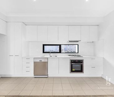 “Modern 3-Bedroom Townhouse in Maidstone” - Photo 6