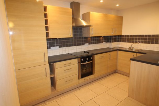 2 bed Apartment - To Let - Photo 1