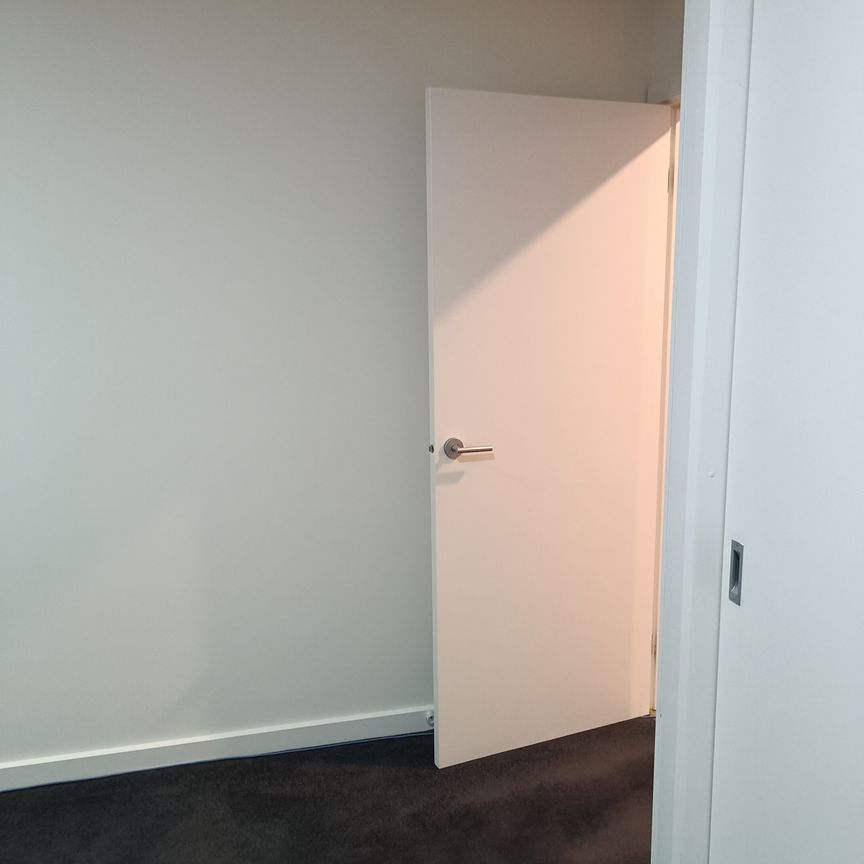 Bairnsdale - Photo 1