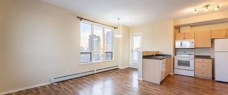 Downtown 2 Bed, 2 Bath Apartment – All Utilities & Secure Parking Included! | 1053 10 Street Southwest, Calgary - Photo 1