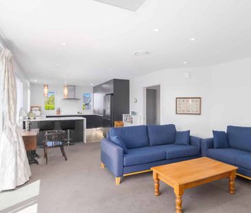 Family Home in Halswell! - Photo 1