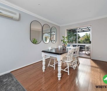 16 Ullamulla Crescent, Queanbeyan - Photo 2