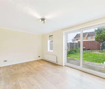 Winterbourne Walk, Frimley, Camberley, Surrey, GU16 - Photo 4