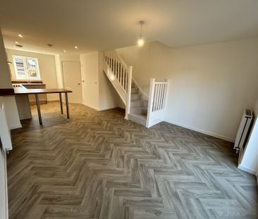 Cranbrook, Exeter - Photo 2