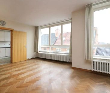 Karaktervol app. met 2 slpks en garage in hartje centrum - Foto 2