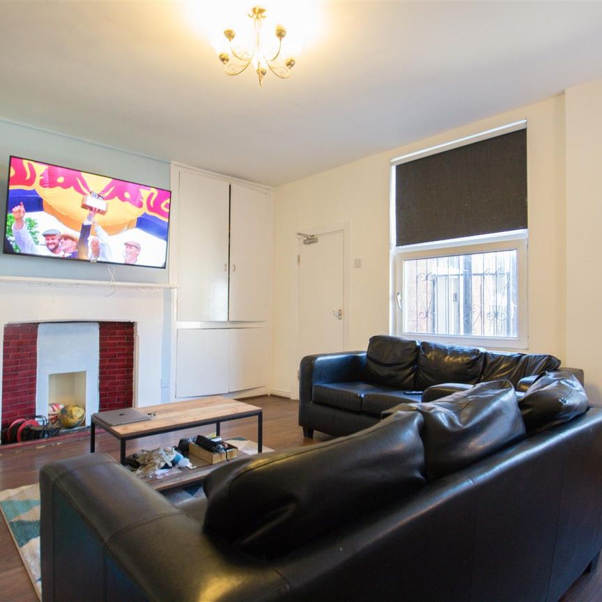 Regent Terrace, Hyde Park, LS6 1NP, Leeds - Photo 1