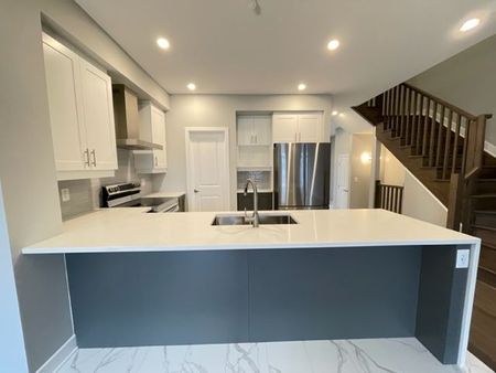 For Lease - 330 Whitham Crescent, North Grenville, Ontario - Photo 3