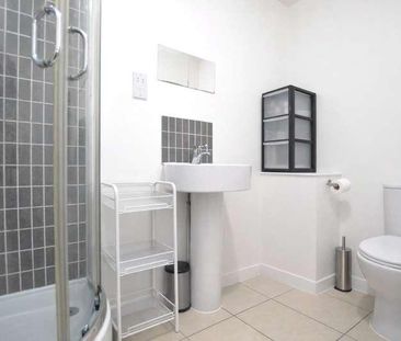 Sanford Mews, Epsom Road, Guildford, Surrey, GU1 - Photo 3