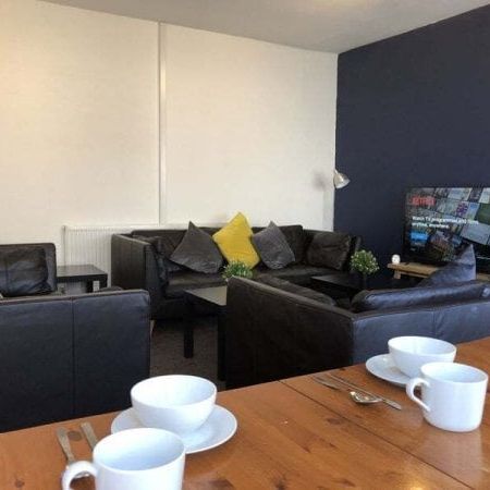 Grosvenor Street, Cheltenham, GL52 - Photo 1