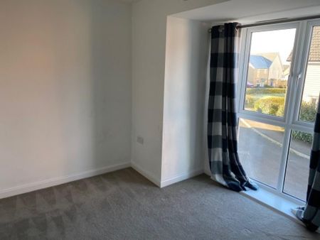 3 bedroom semi-detached house to rent - Photo 4