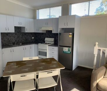 Castle Hill - Photo 4