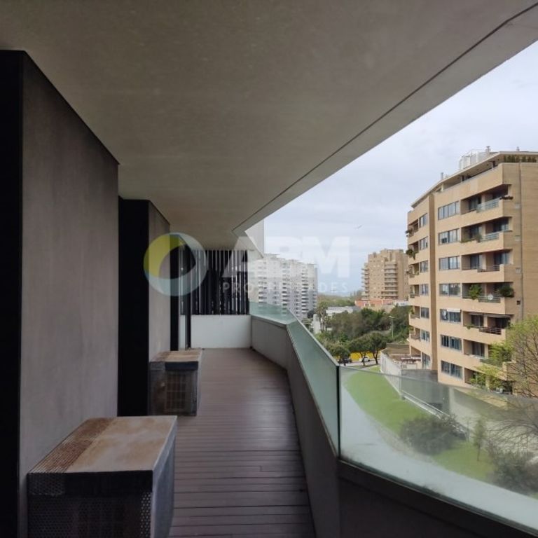 3 room luxury Apartment for rent in Porto, Portugal - Photo 1