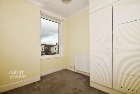 3 bedroom terraced house to rent - Photo 5